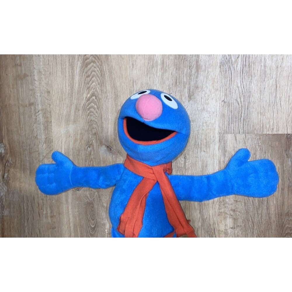 Sesame Street Grover Plush 2006 Fisher Price 24" Large Jumbo Red Scarf - Picture 4 of 9